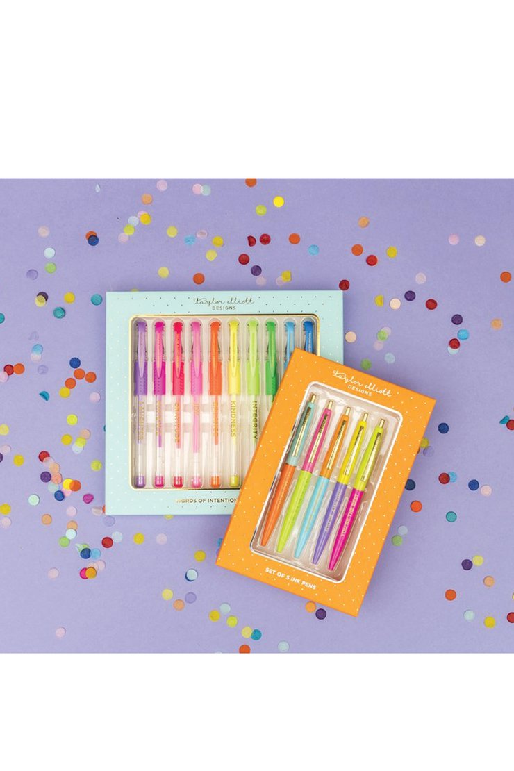 COMPLIMENTARY COLOR INK PEN SET IN GIFT BOX
