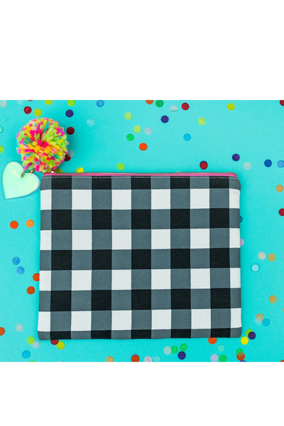 BLACK GINGHAM POUCH